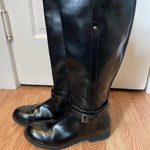 Black riding boots
